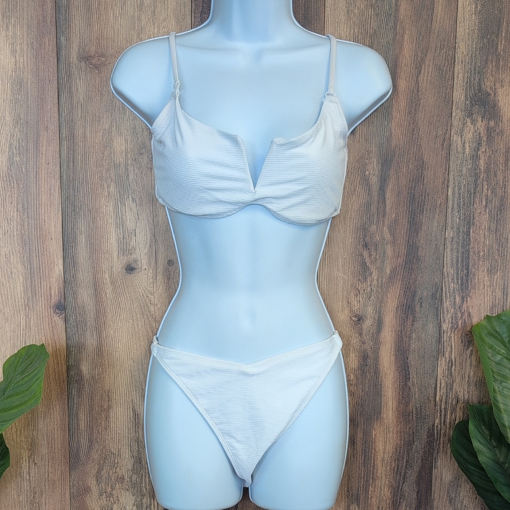 No Boundaries White Women's Ribbed 2 Piece Bikini Set L/XL         D498